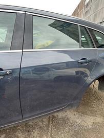 Porta posteriore sinistra OPEL INSIGNIA del 2011