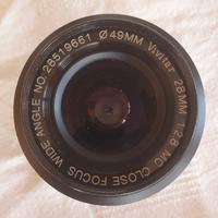 Grandangolare 28mm Vivitar per reflex