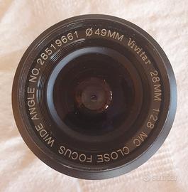 Grandangolare 28mm Vivitar per reflex