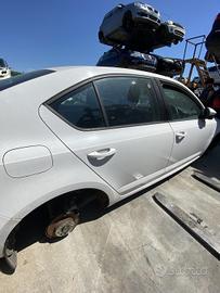 PORTA PORTIERA POST DX SKODA OCTAVIA 2013 / 2019