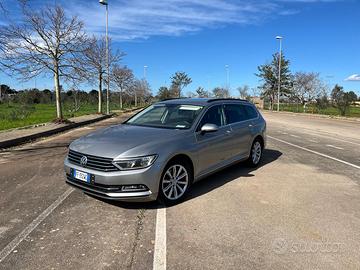 Volkswagen Passat 1.6 TDI DSG Comfortline BlueMoti
