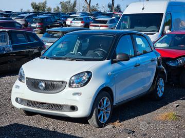 SINISTRATO Smart ForFour 70 1.0 Passion