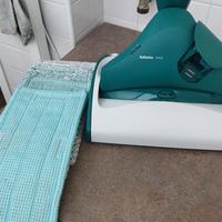 lavapavimenti folletto SP 520 più 4 panni 