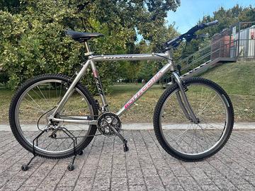 Bicicletta Bottecchia mod. 883 STORM in  alluminio