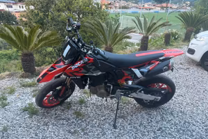 Hypermotard 698 RVE