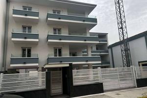 Appartamento di 80 m² con 3 locali e box auto a Ma