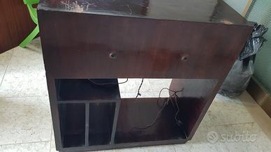 mobile con giradischi 