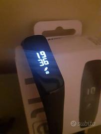 Samsung Galaxy Fit e, fitness tracker, nero, con B