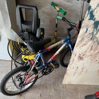 Bici bimbo, monopattino da piccoli esploratori