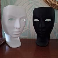 maschera artistica da scrivania