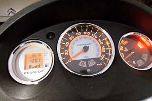  scooter 400 Pegeout 
