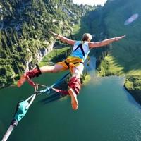 Bungee jumping