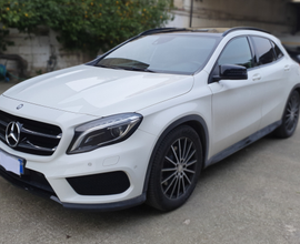 MERCEDES GLA 220 4MATIC AMG automatica