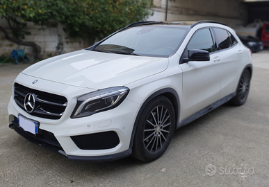 MERCEDES GLA 220 4MATIC AMG automatica