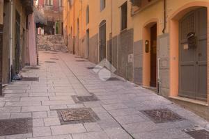 3 LOCALI A CAGLIARI