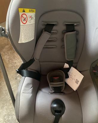 Seggiolino auto Chicco modello Cosmo