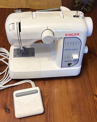Macchina da cucire Singer Featherweight