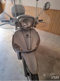 Piaggio 200 cc anno 2005, marciante