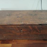 cassapanca antica in legno