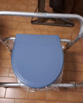 Sedia comoda WC anziani disabili