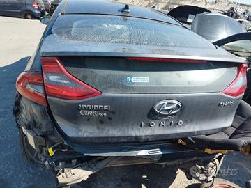 Hyundai Ioniq ricambi vari