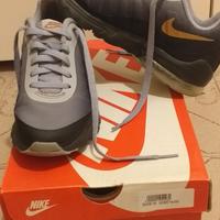 Scarpe da ginnastica nike air max invigor print