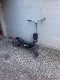 monopattino elettrico