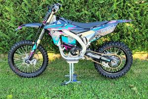 Moto elettrica YZ