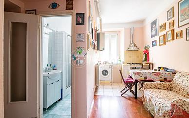 BILOCALE CON BALCONE | BUONE CONDIZIONI