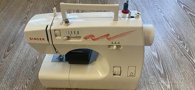 Macchina da cucire singer