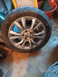 FIAT 500x CERCHIO IN LEGA DA 17" GOMMATO