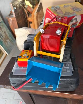 Trattore Scavatore
