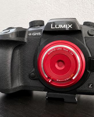 Panasonic Lumix GH5 - corpo macchina + batterie e