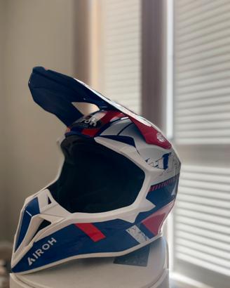 Airoh cross wraaap feel blue/red gloss