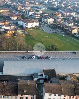 NEGOZIO A ASOLA