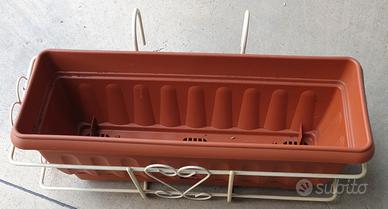 Fioriera +cassetta con sotto cassetta