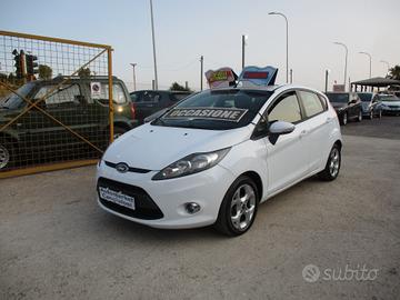 Ford Fiesta 1.2 82 CV 5 porte Titanium 2012