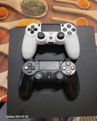 Ps4 slim 1 TB