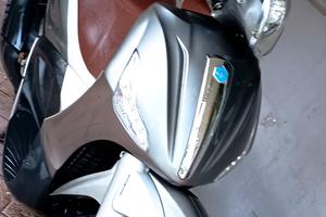  Scooter Beverly 300 i. e.