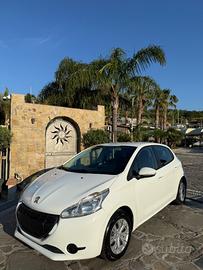 Peugeot 208 1.4 HDi 68 CV 5 porte Access