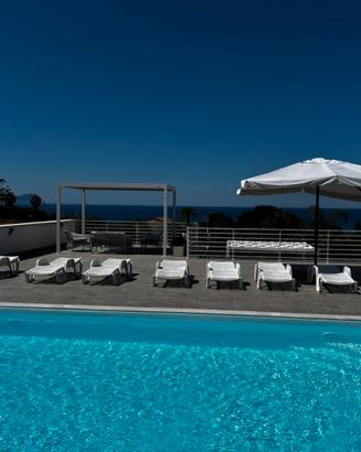 Balestrate villetta con piscina