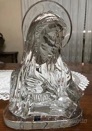Scultura  della Madonna Virgo Fidelis.