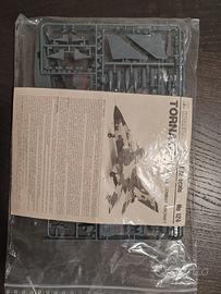Tornado IDS, Esci 9002 scala 1:72, no scatola