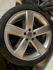Cerchi gommati originali Passat CC