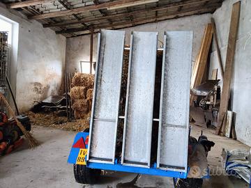 Rimorchio agricolo escavatore