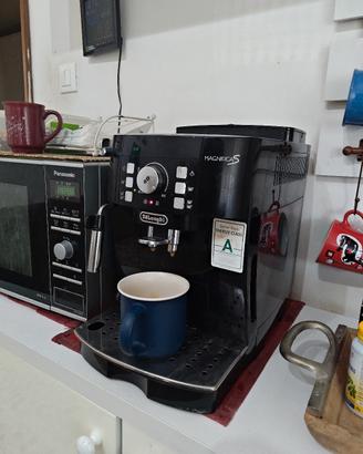 macchina automatica delonghi