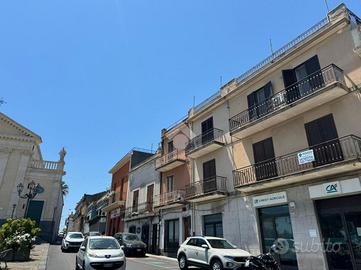 3 LOCALI A SANTA VENERINA
