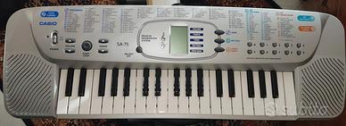 Casio SA-75 Tastiera Elettronica con borsone