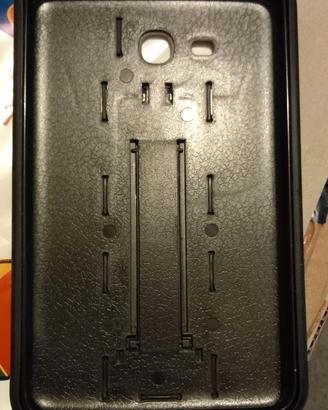 cover in plastica rigida tablet 7"