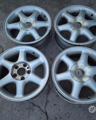 Cerchi In Lega Da 15" Per Volvo 850 - Polar - 740